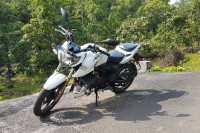 TVS Apache RTR 200 4V