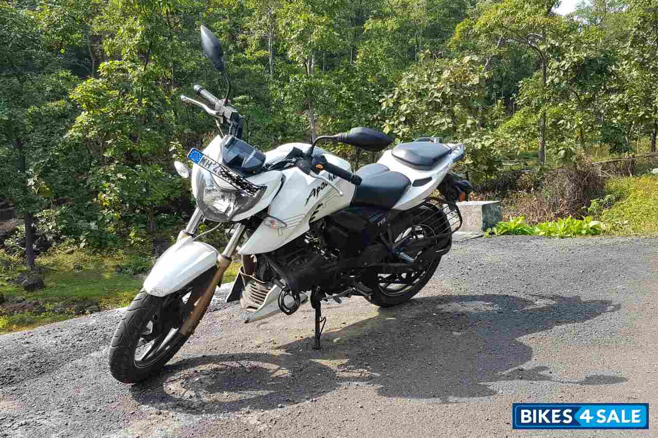 TVS Apache RTR 200 4V