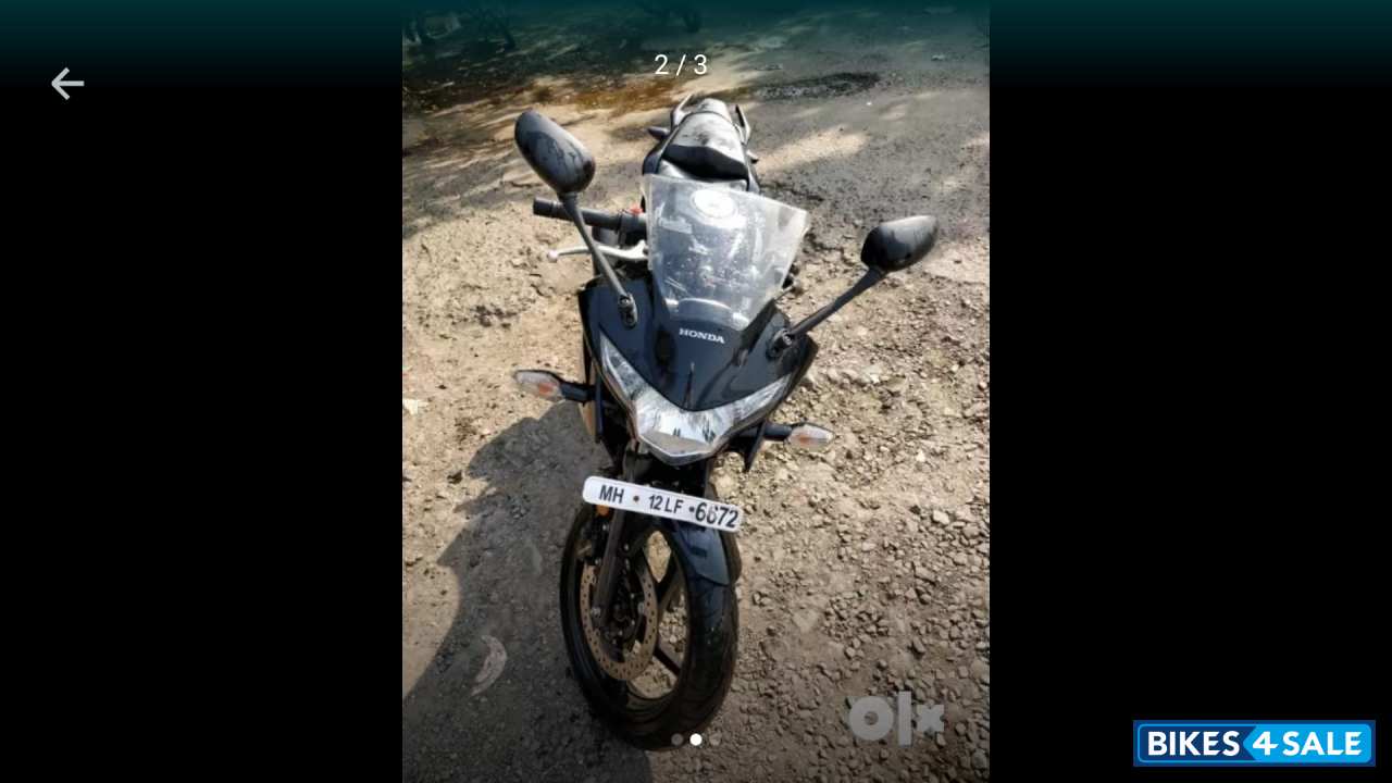Black Honda CBR 250R