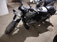 Gun Metal Royal Enfield Classic Gunmetal Grey