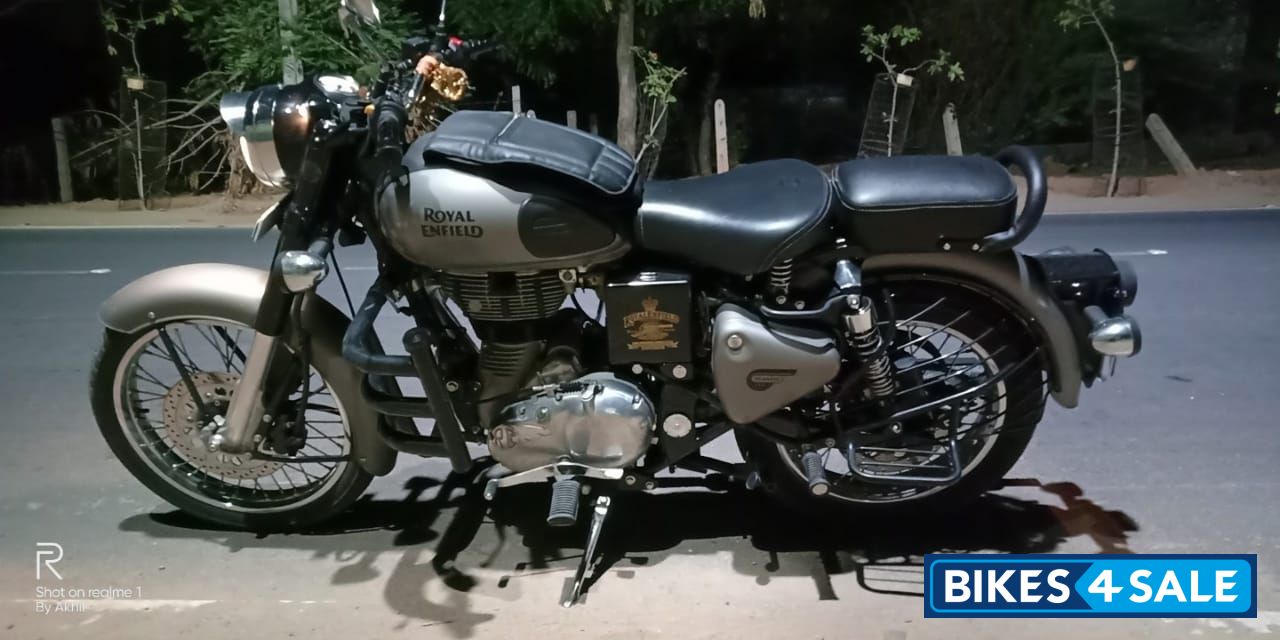 Royal Enfield Classic Gunmetal Grey Royal Enfield Classic Gunmetal Grey