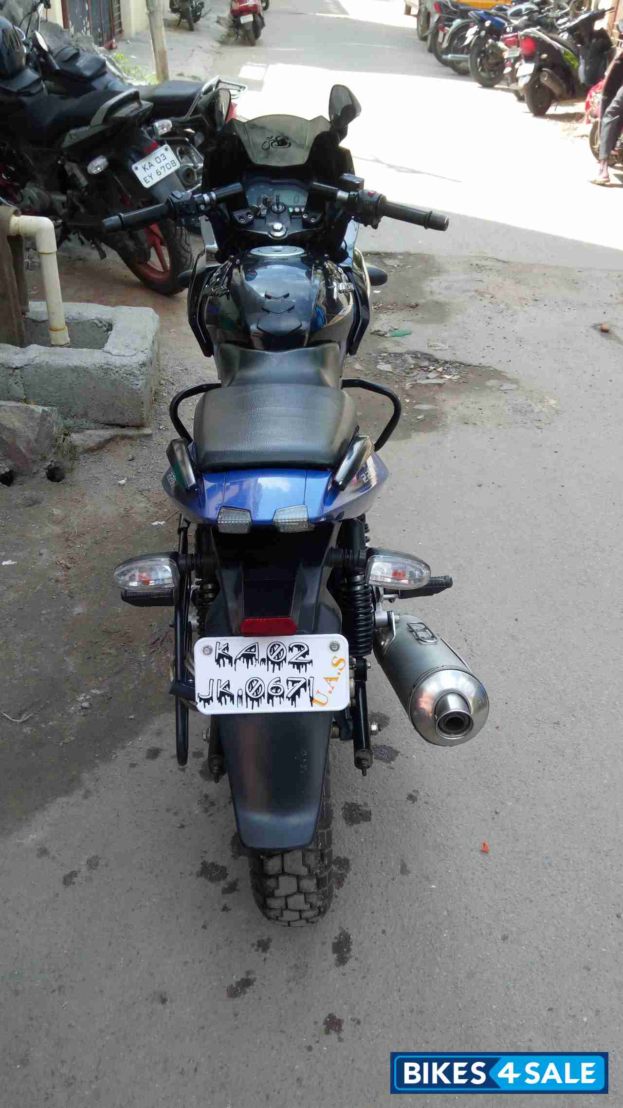 Bajaj Pulsar 220 DTSFi