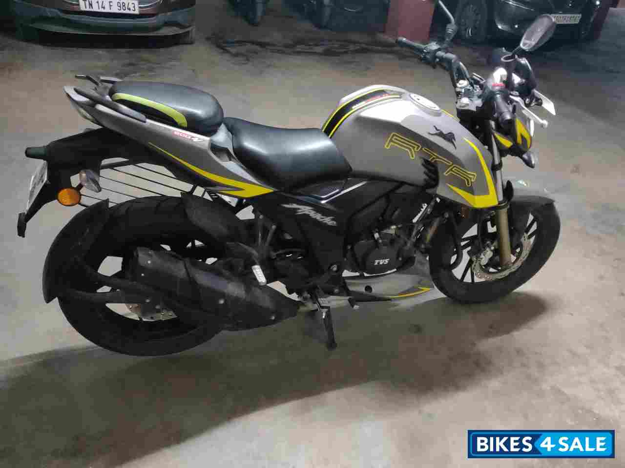 Grey TVS Apache RTR 200 4V Race Edition 2.0
