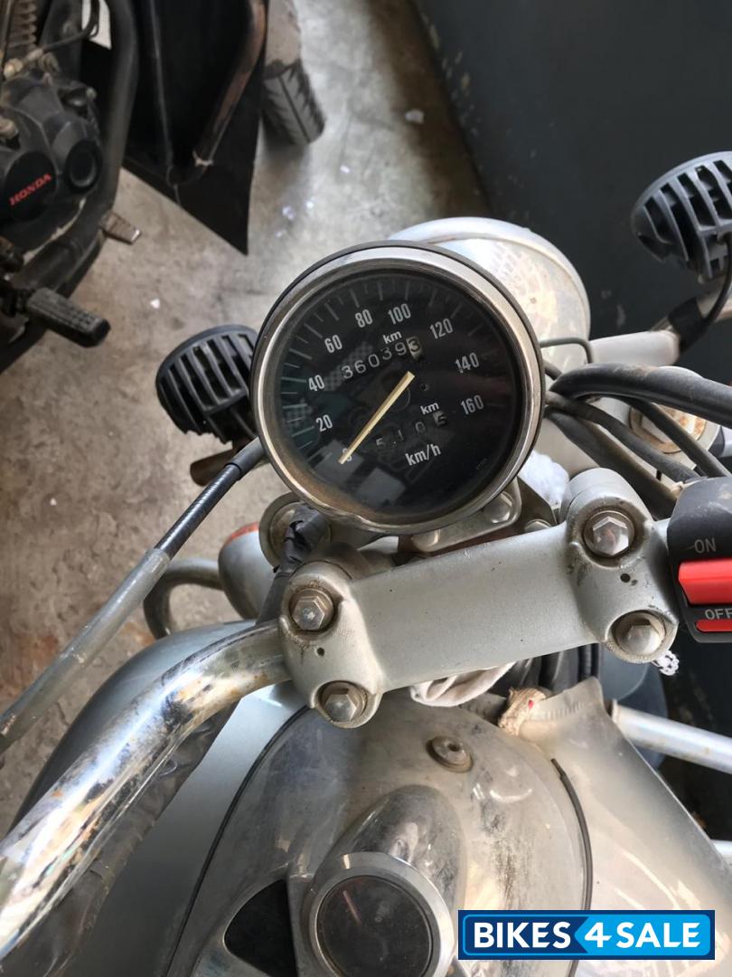 Bajaj Avenger 220 DTS-i