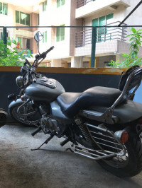Bajaj Avenger 220 DTS-i