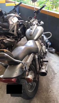 Bajaj Avenger 220 DTS-i