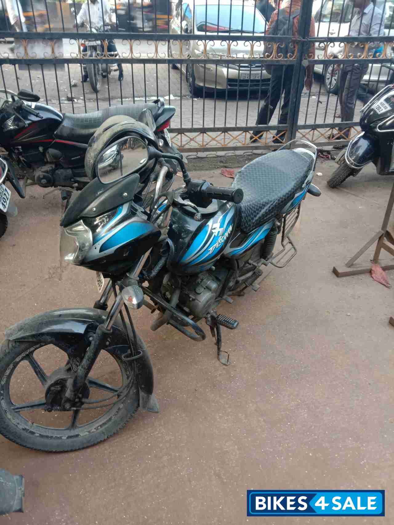 bajaj discover dts si 100cc price