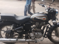 Black Royal Enfield Bullet Standard 350