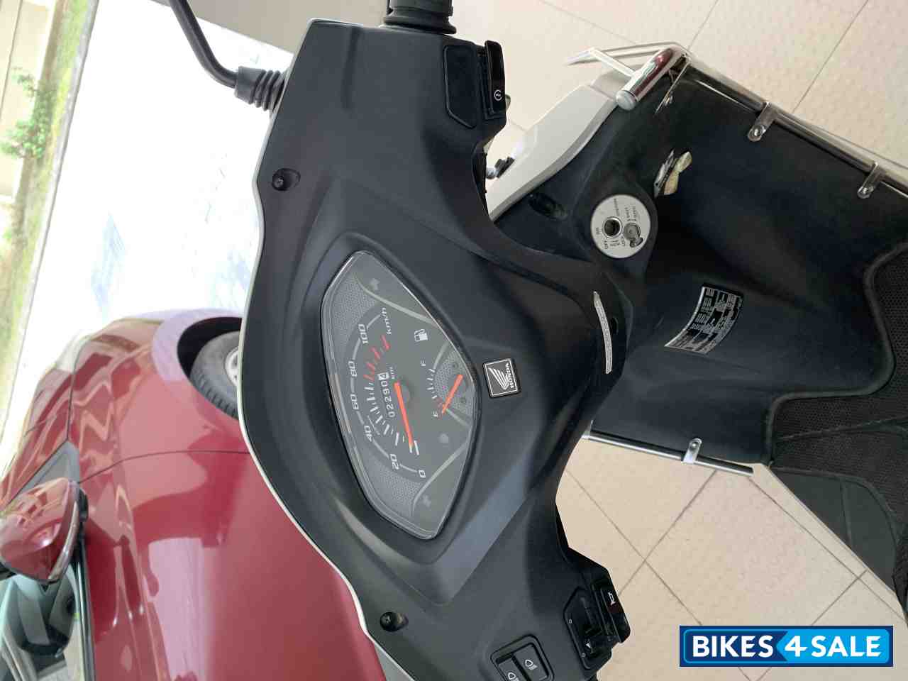 Matte Silver Metalic Honda Activa 4G