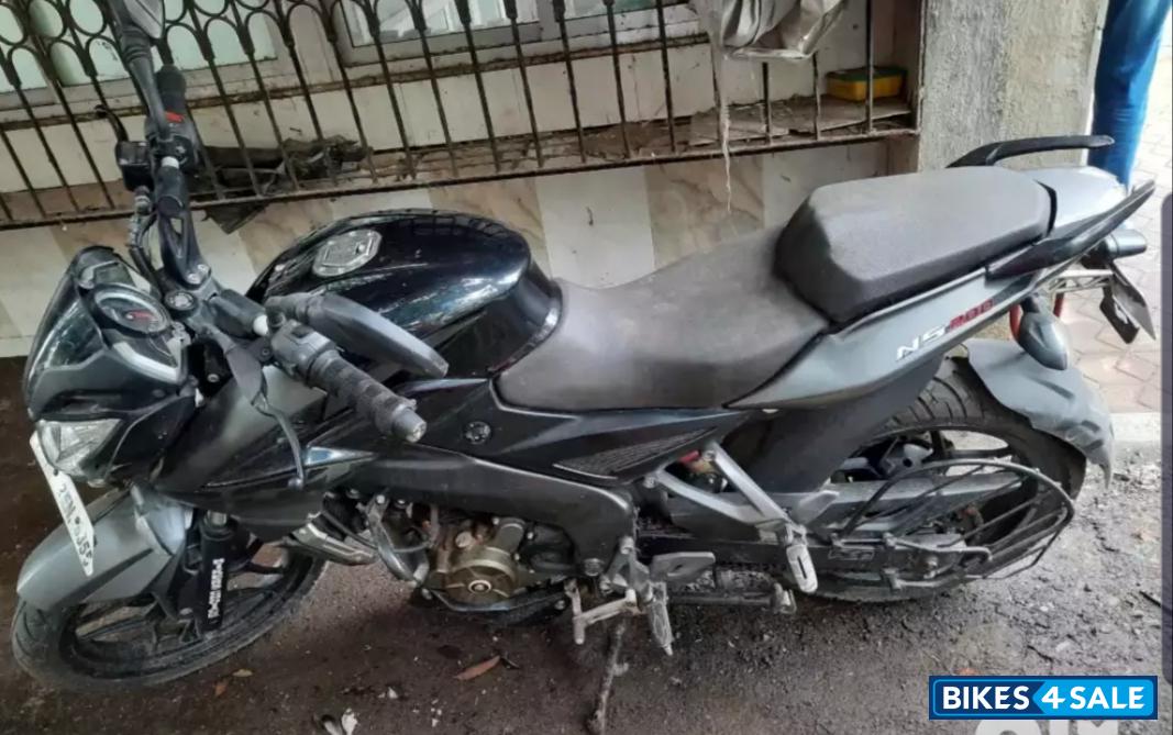 Bajaj Pulsar 200 DTSi