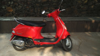 Red Vespa VX 125