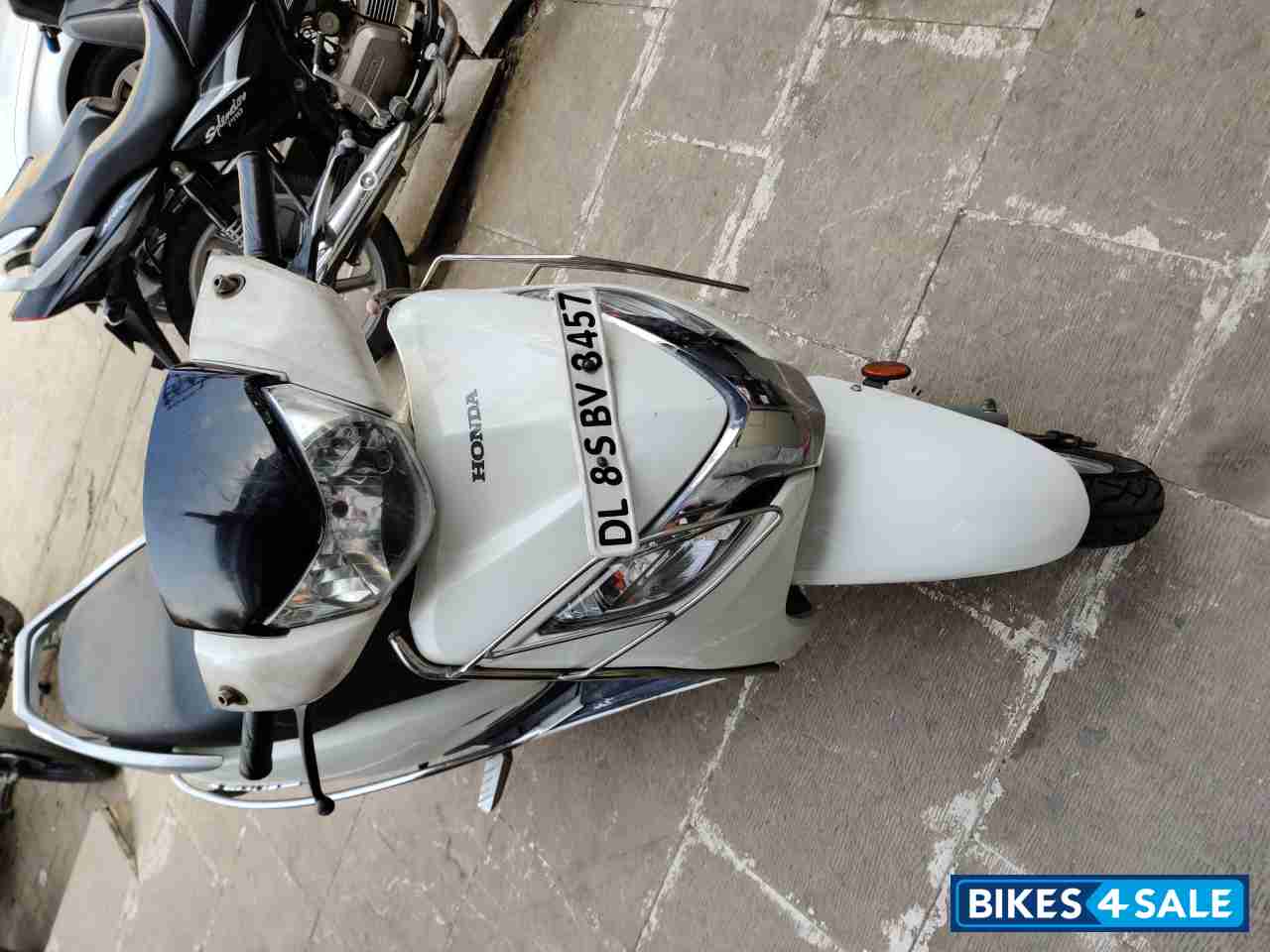 White Honda Activa 125