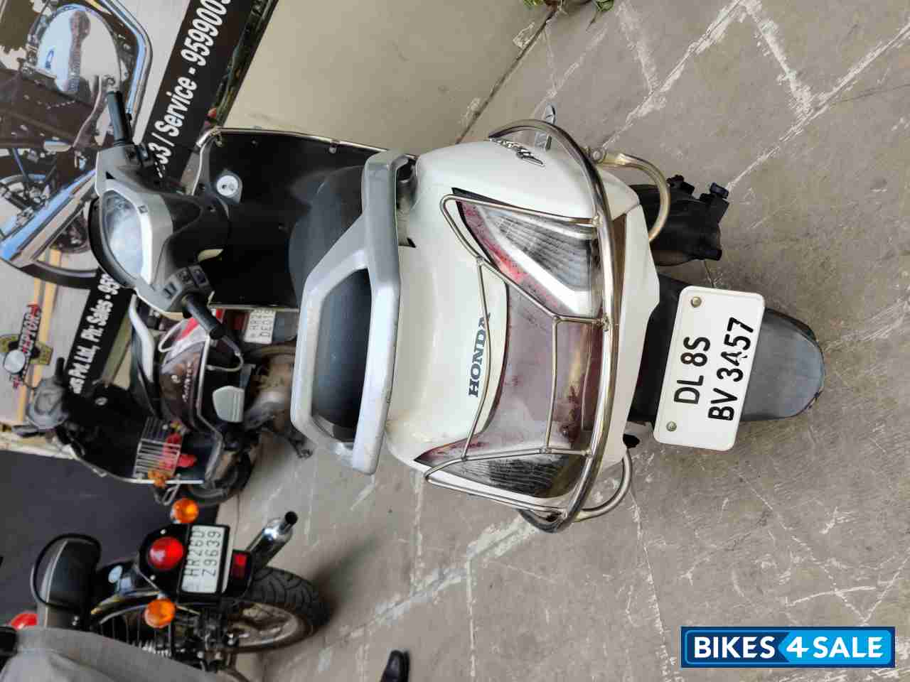 White Honda Activa 125
