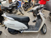 White Honda Activa 125