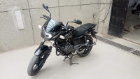 Black Bajaj Pulsar 150 Twin Disc