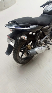 Black Bajaj Pulsar 150 Twin Disc
