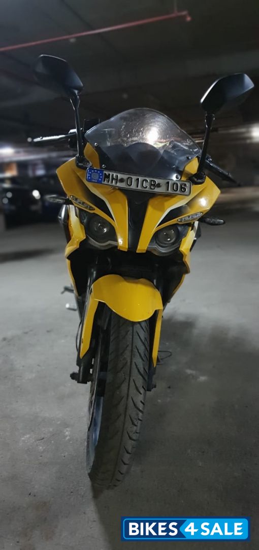 Yellow Bajaj Pulsar RS 200 ABS