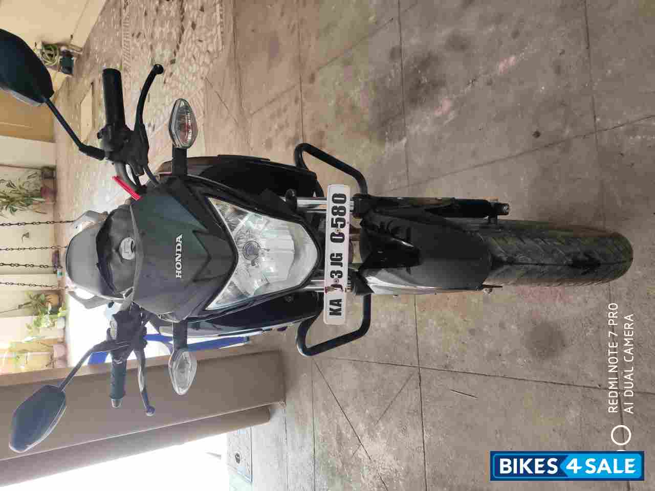 Honda CB Hornet 160R