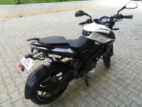 White Bajaj Pulsar 200 NS