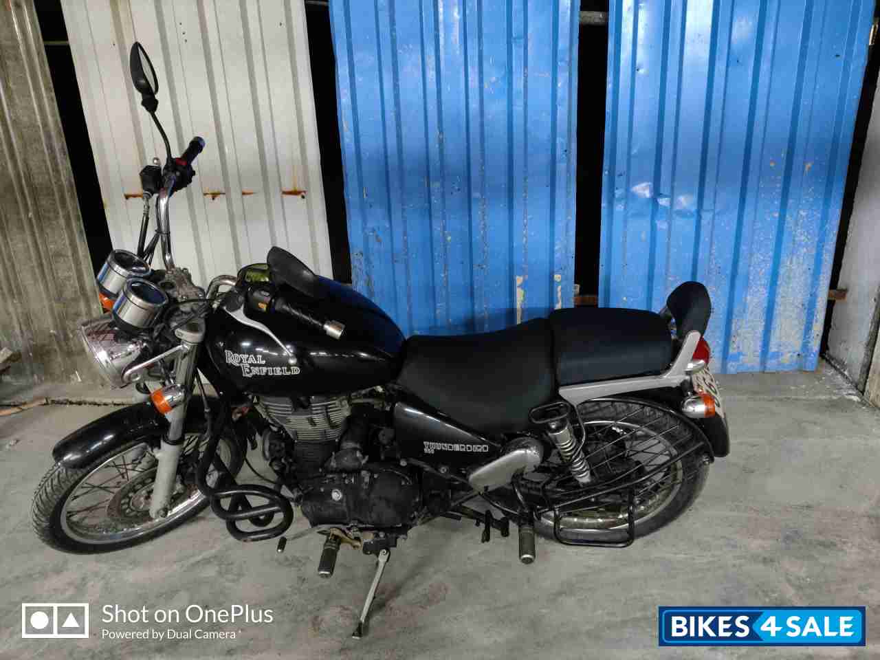 Black Royal Enfield Thunderbird 350