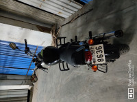 Black Royal Enfield Thunderbird 350