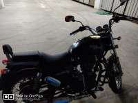 Black Royal Enfield Thunderbird 350
