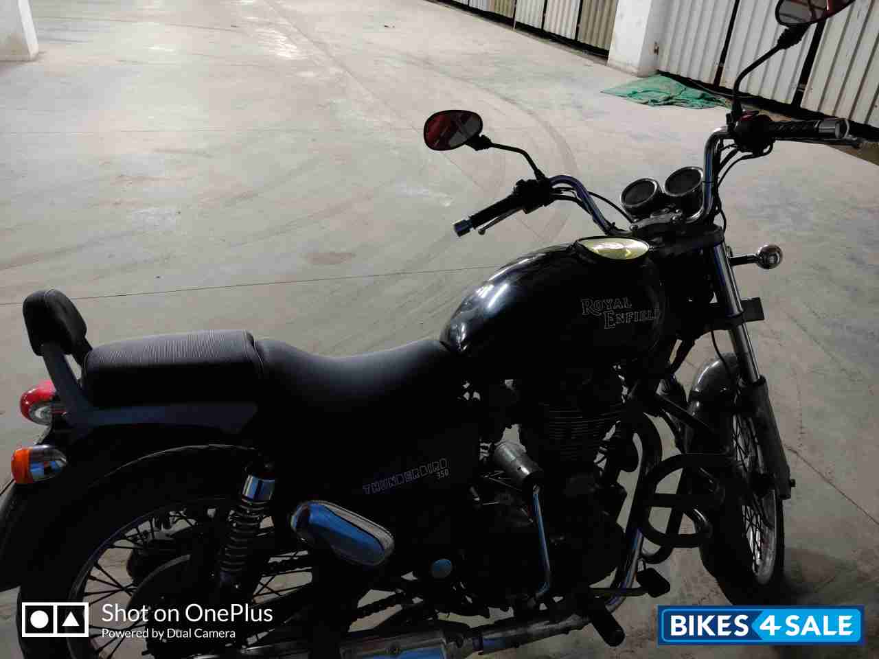 Black Royal Enfield Thunderbird 350