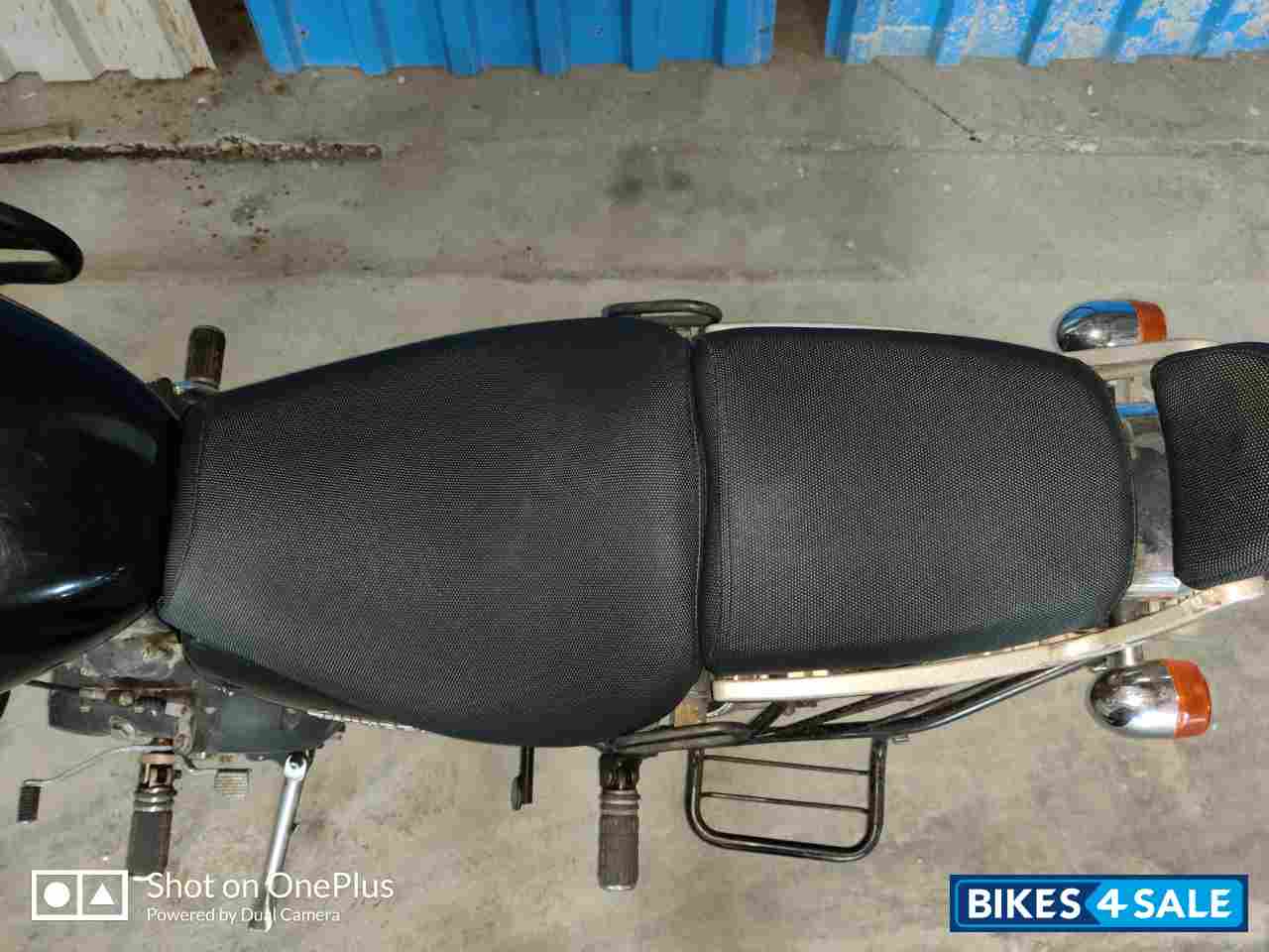 Black Royal Enfield Thunderbird 350