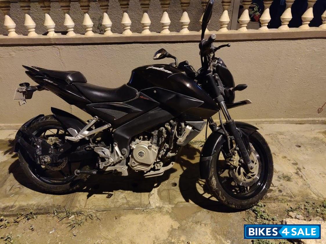Bajaj Pulsar 200 NS