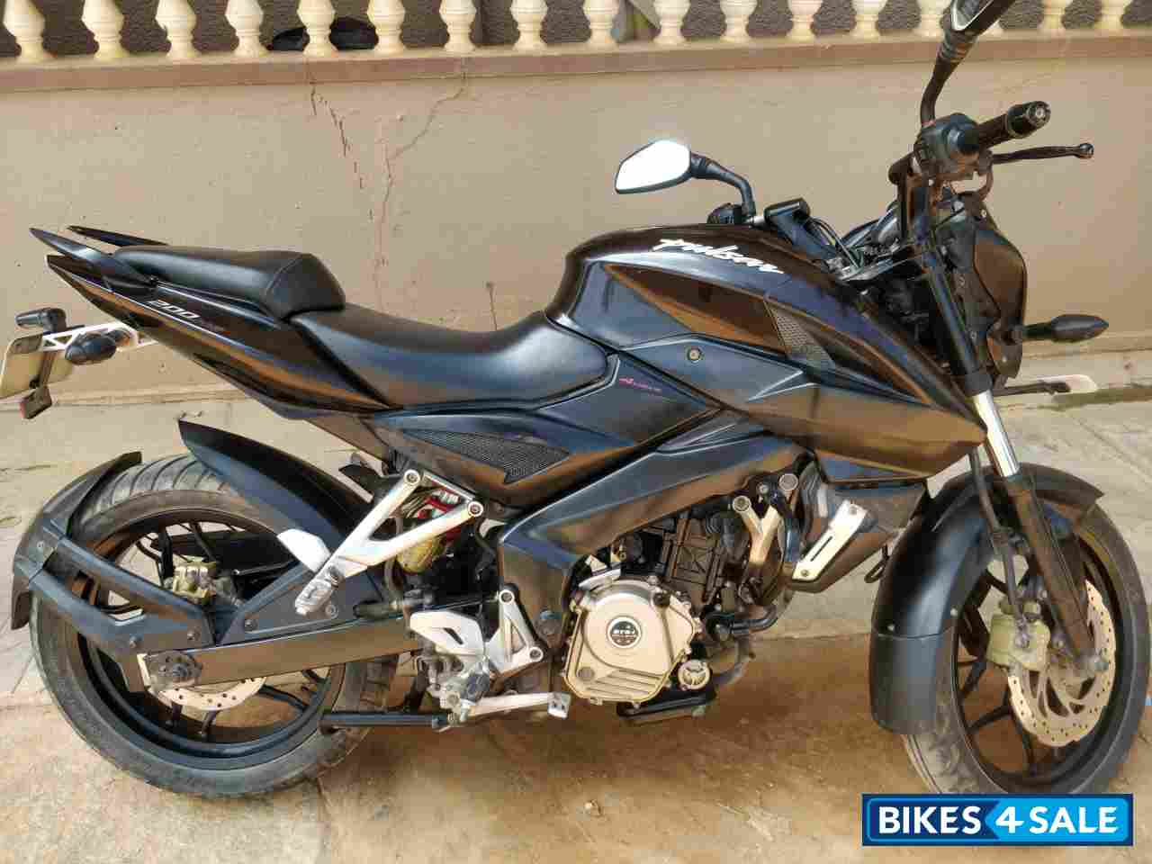 Bajaj Pulsar 200 NS