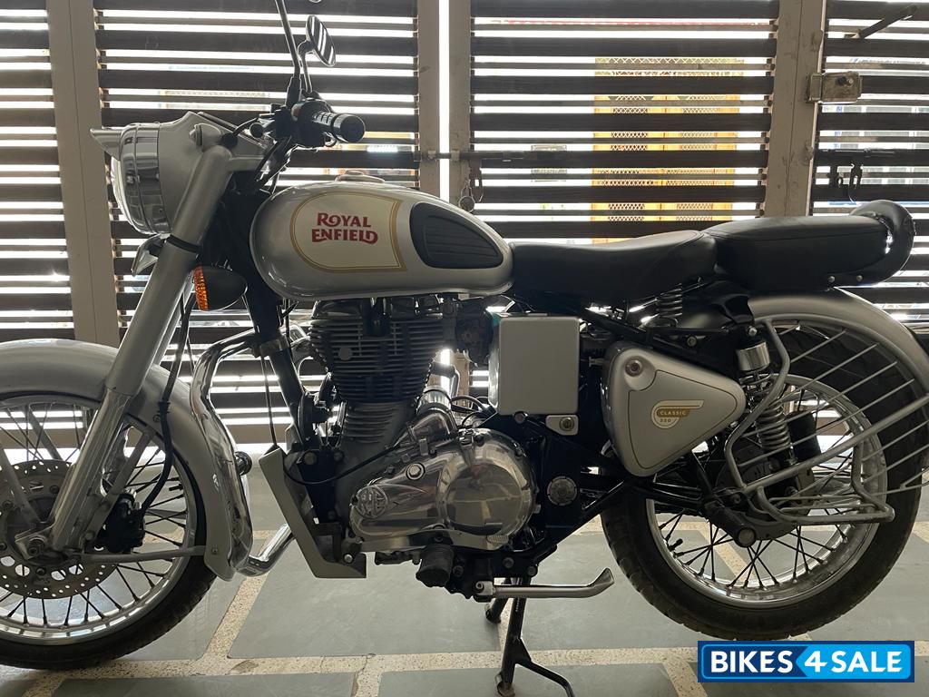 Silver Royal Enfield Classic 350