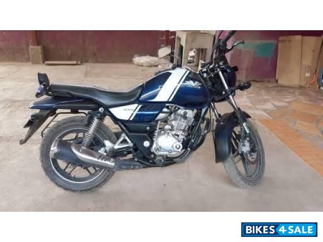Bajaj V15