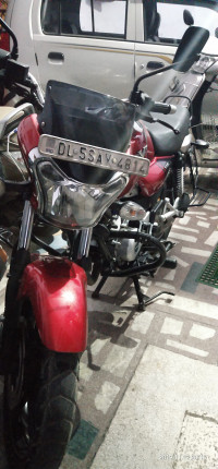 Bajaj V15