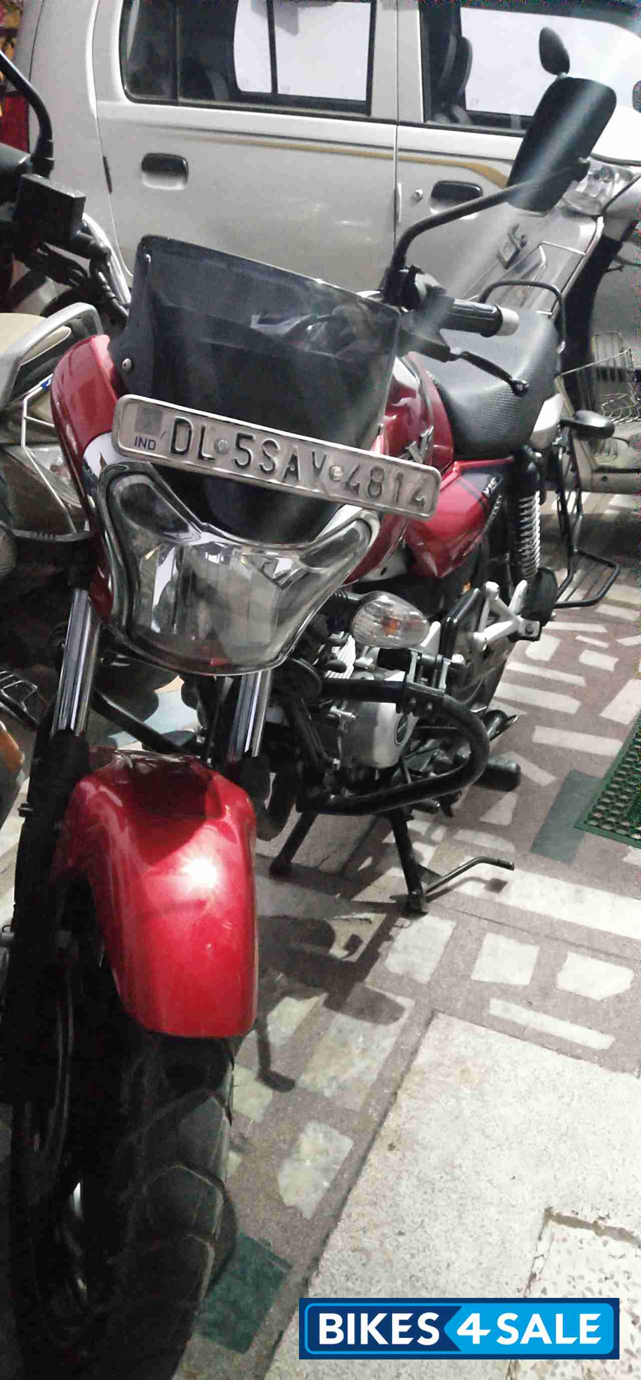 Bajaj V15
