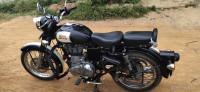Black Royal Enfield Classic 500