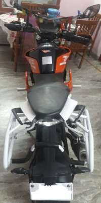 Orange/black KTM Duke 390