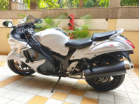 White Suzuki Hayabusa GSX1300R