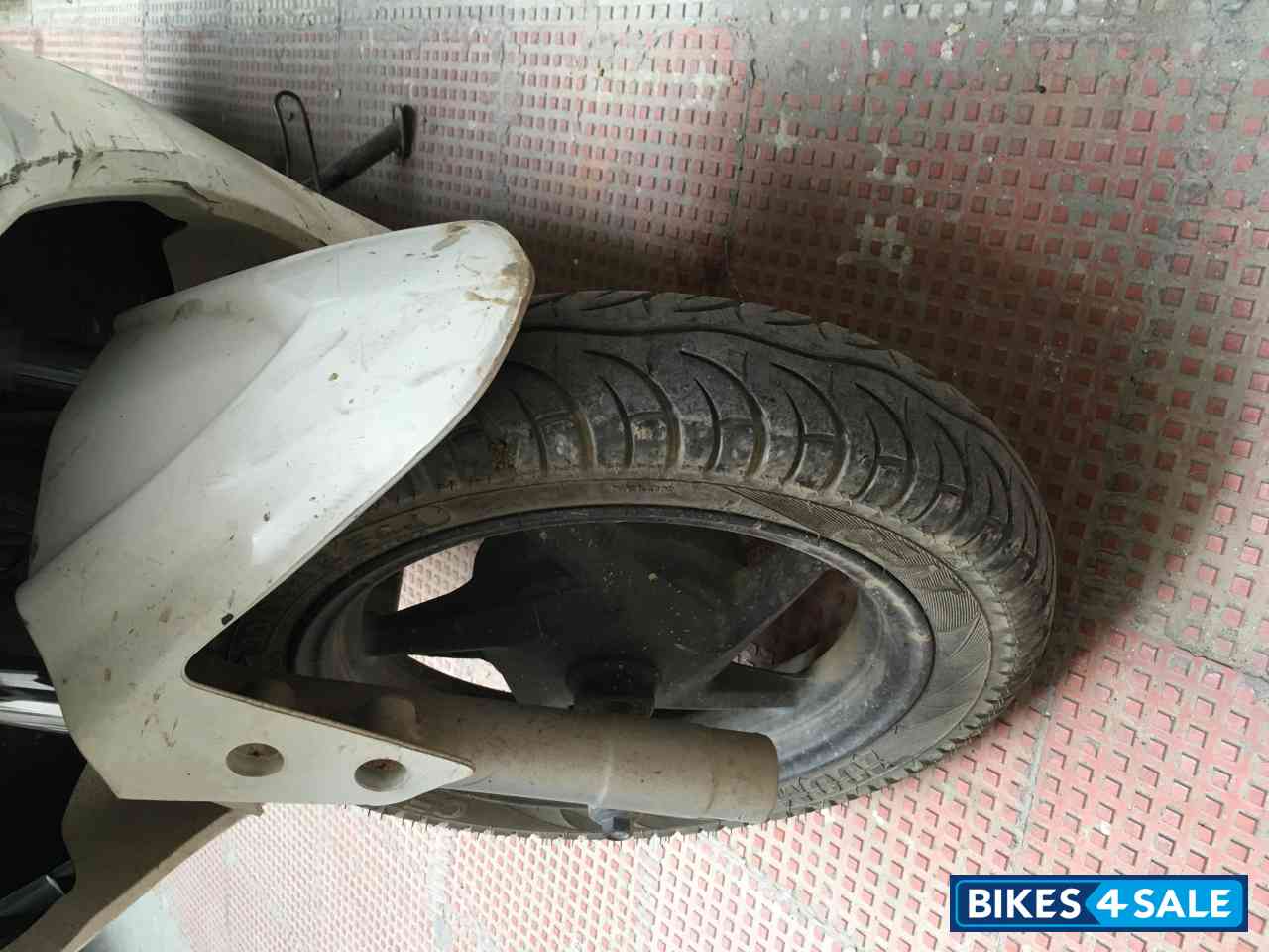 White Hero Maestro Edge