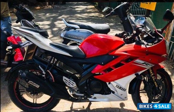 Red Yamaha YZF R15 V2