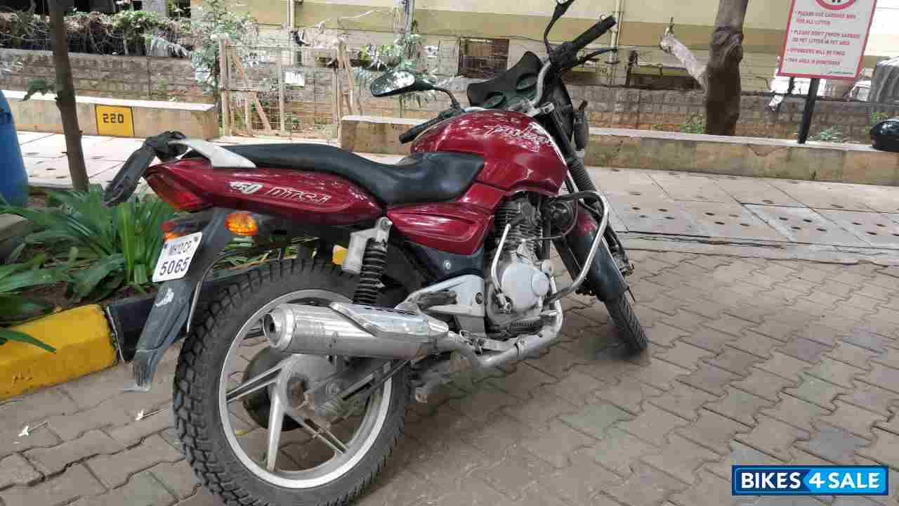 Red Bajaj Pulsar 150 DTSi