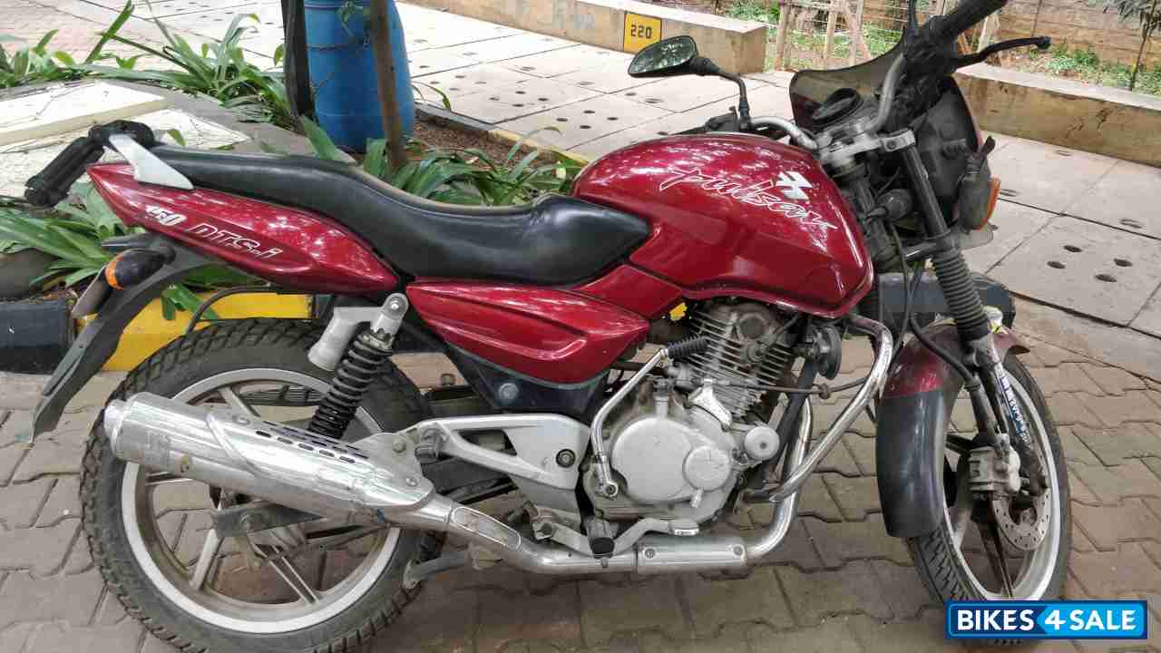 Red Bajaj Pulsar 150 DTSi