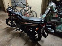 Black Bajaj Platina 100 ES
