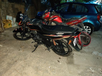 Black Bajaj Platina 100 ES