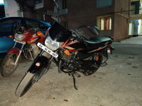 Black Bajaj Platina 100 ES