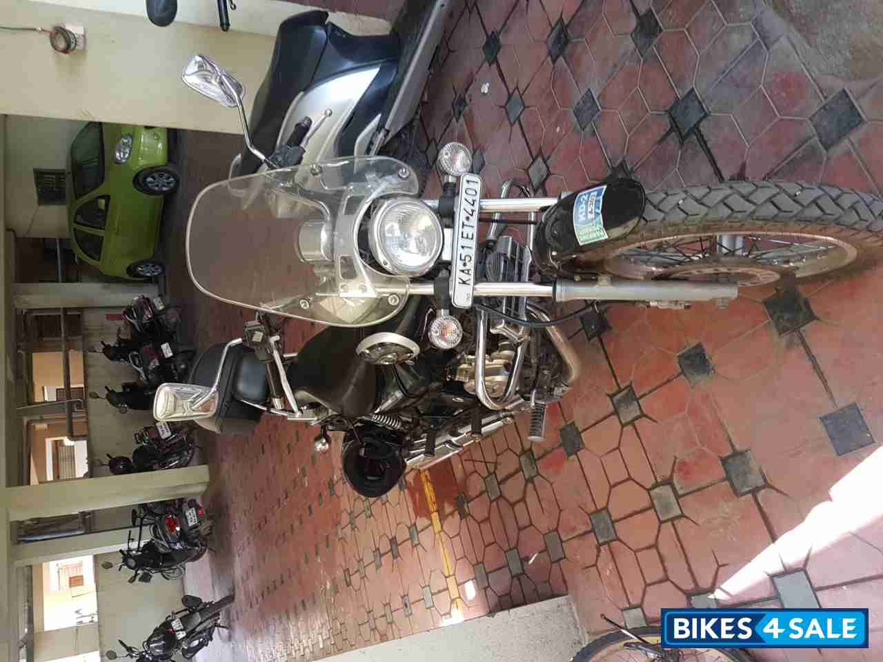 Bajaj Avenger Cruise 220