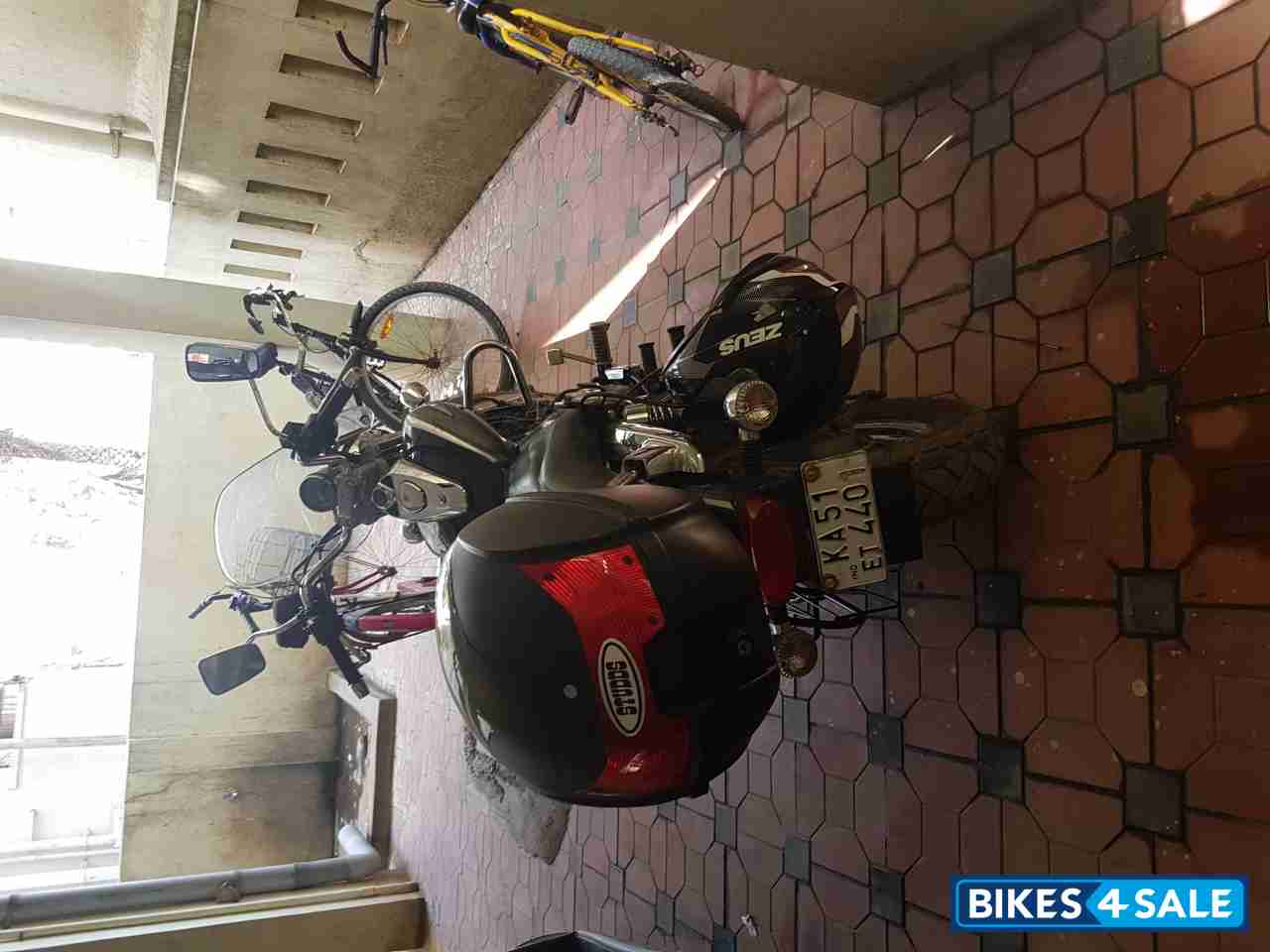 Bajaj Avenger Cruise 220