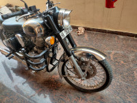 Black Royal Enfield Classic Chrome