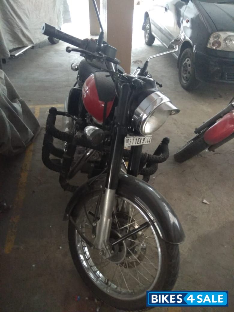 Royal Enfield Classic 350 Redditch Red