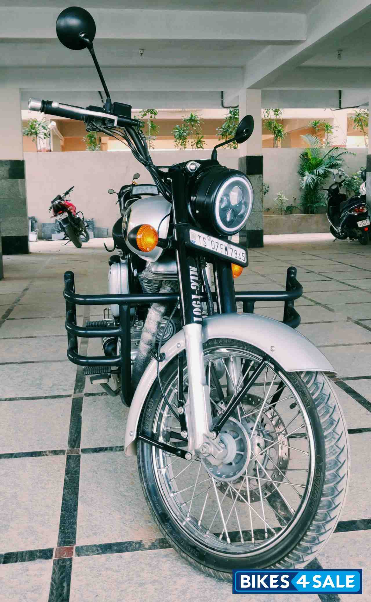 Silver Royal Enfield Classic 350