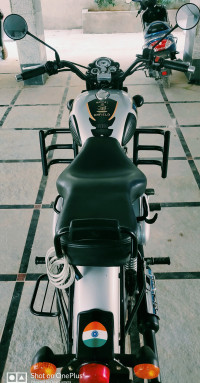 Silver Royal Enfield Classic 350